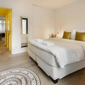 R73 By Domani Appart hôtel